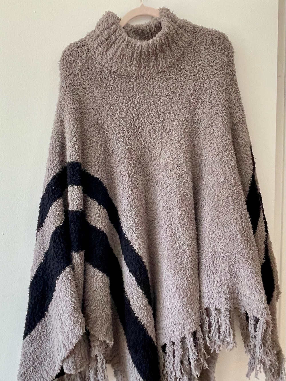 Barefoot Dreams Cozy Chic® Grey Fringe Lounge Poncho
